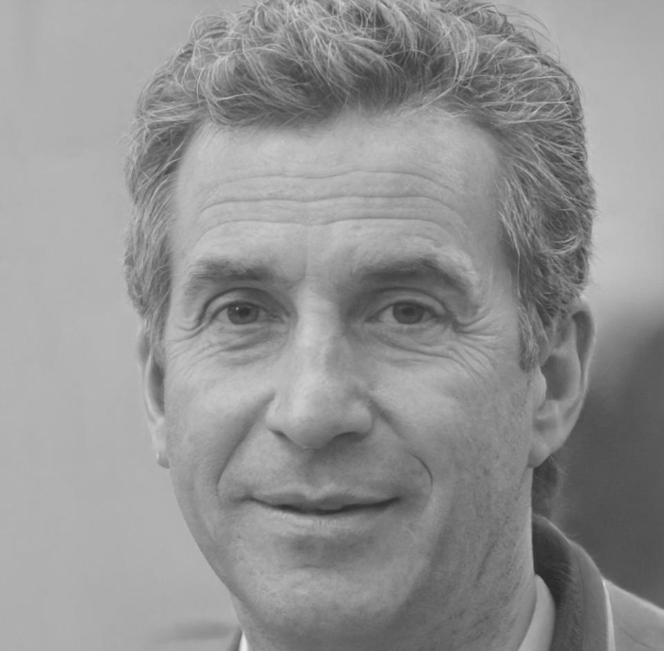 Retrato de Carlos Méndez